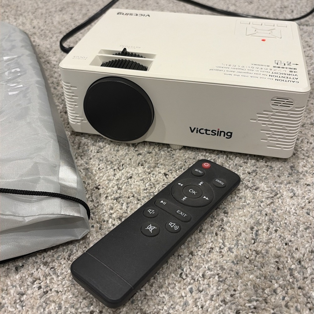 Victsing BH400B‎ White Portable 50 Watts Max Home Theatre LED Projector